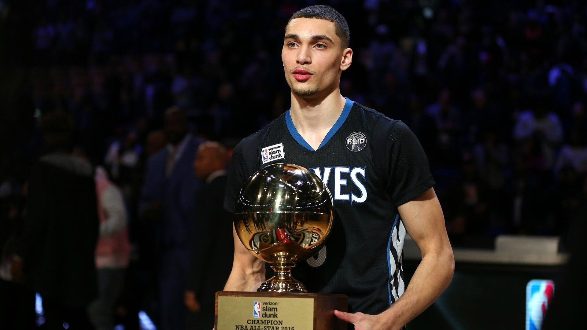 唯一性时刻，当黄鸭不再是代号，而是一面旗